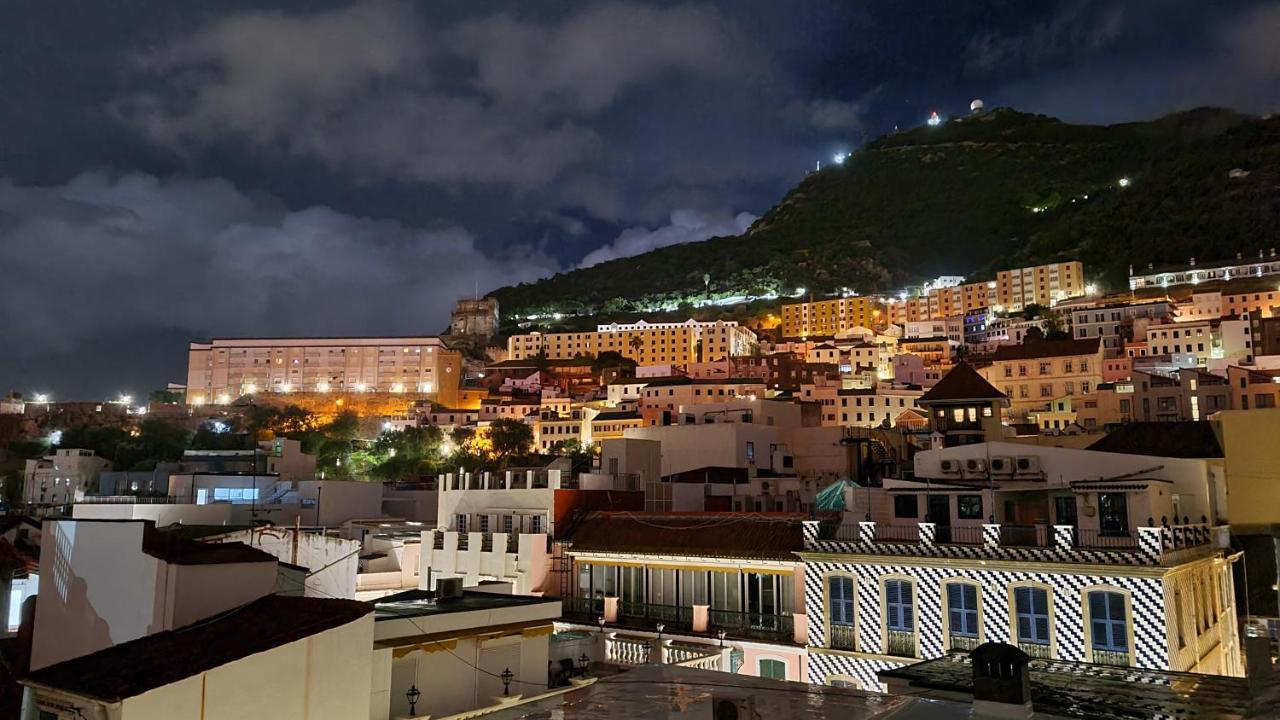 Apartamento Gibraltar Town Centre Flat With Roof Terrace Exterior foto