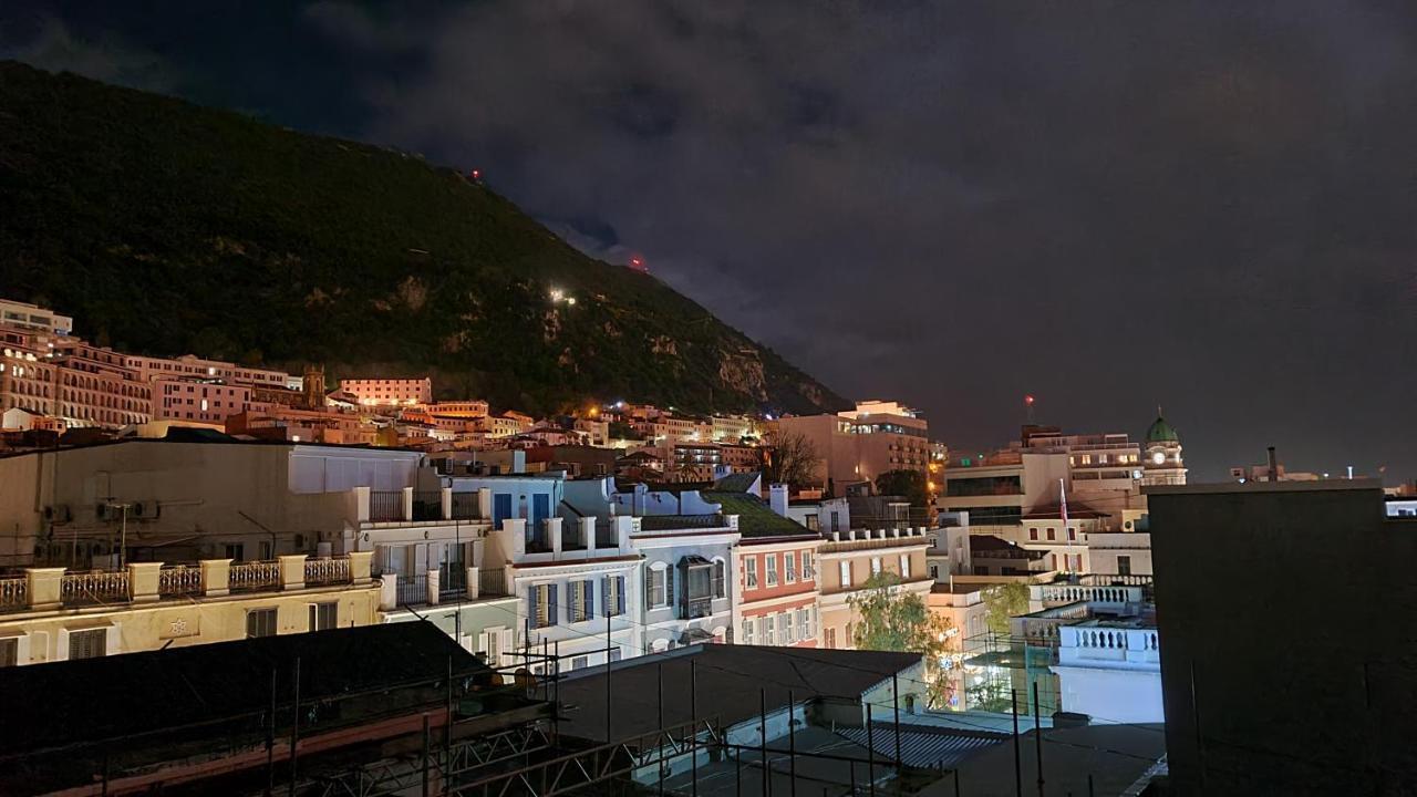 Apartamento Gibraltar Town Centre Flat With Roof Terrace Exterior foto