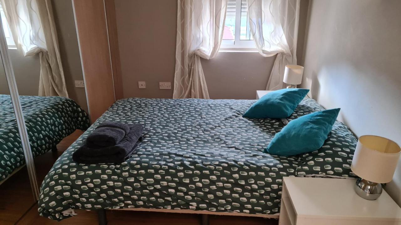 Apartamento Gibraltar Town Centre Flat With Roof Terrace Exterior foto
