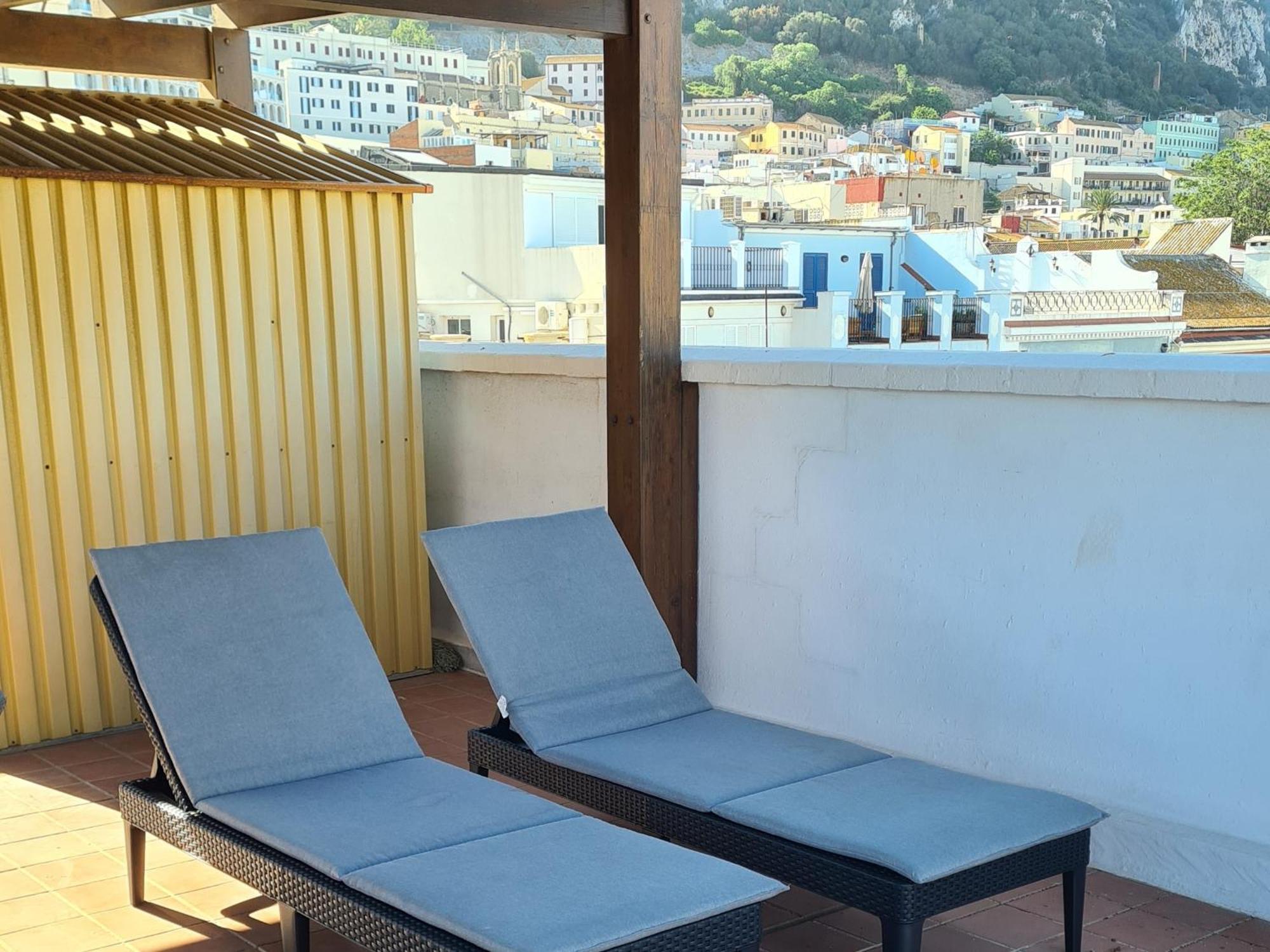 Apartamento Gibraltar Town Centre Flat With Roof Terrace Exterior foto